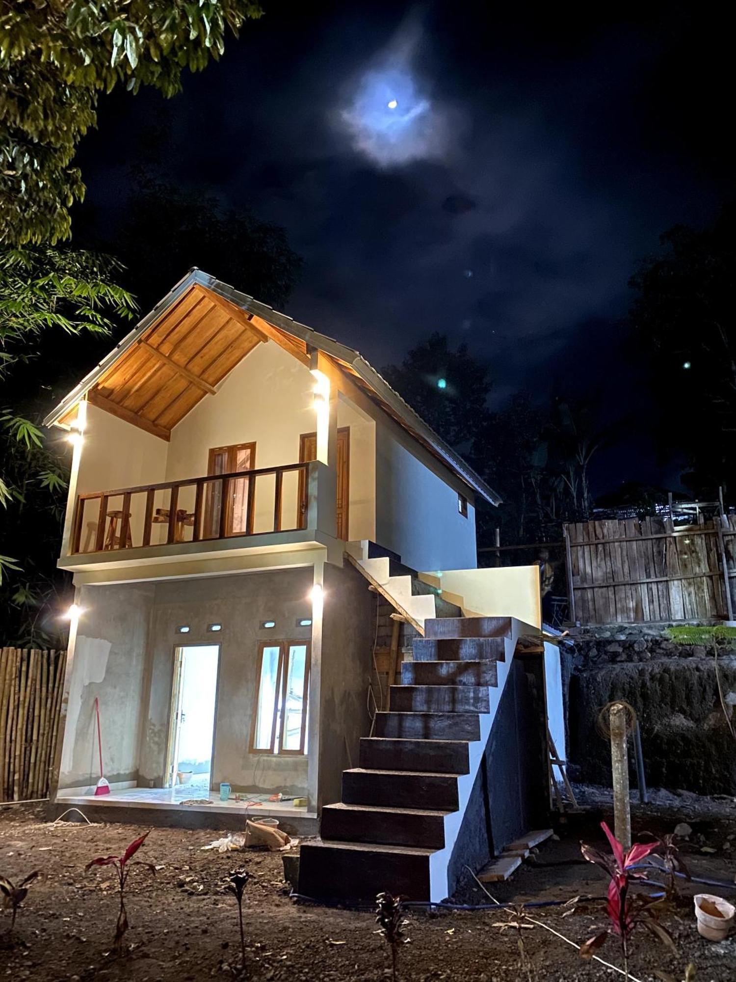 Avocado Homestay Tetebatu Exterior photo